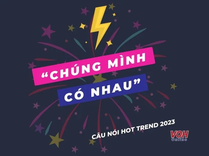Hai người bạn đang tươi cười, tạo dáng thân thiết với caption "Chúng mình có nhau"