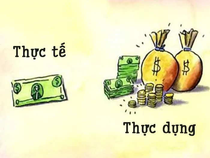 Hình ảnh hai bàn tay đang cố gắng giữ thăng bằng cán cân giữa thực dụng và thực tế