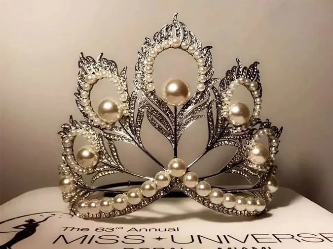 Vương miện Mikimoto, một trong những vương miện đắt giá nhất của Hoa hậu Hoàn vũ.