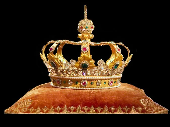 Vương miện Maximilian I của Bavaria, biểu tượng hoàng gia Đức với đá quý và ngọc trai.