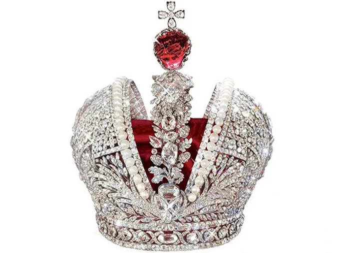 Vương miện Catherine Đại đế, biểu tượng quyền uy của Nữ hoàng Nga.