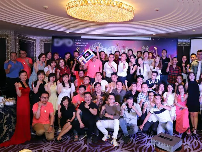 Tiệc Tất niên cuối năm tại doanh nghiệp, gắn kết tập thể