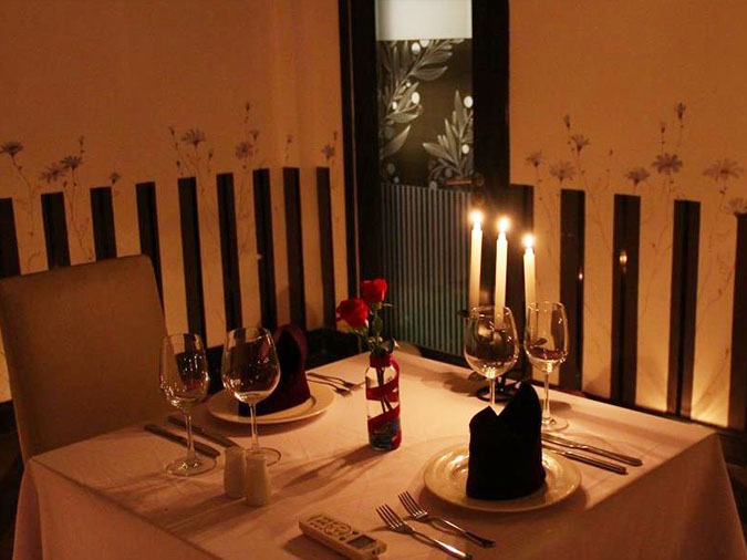 Quà tặng Valentine là một bữa ăn tối lãng mạn