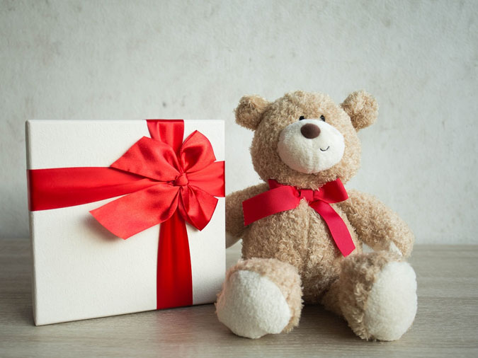 Quà tặng Valentine là một chú gấu bông
