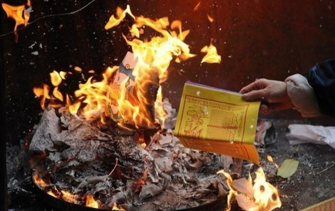 Tháng cô hồn: Danh sách những điều kiêng kỵ và quan niệm dân gian