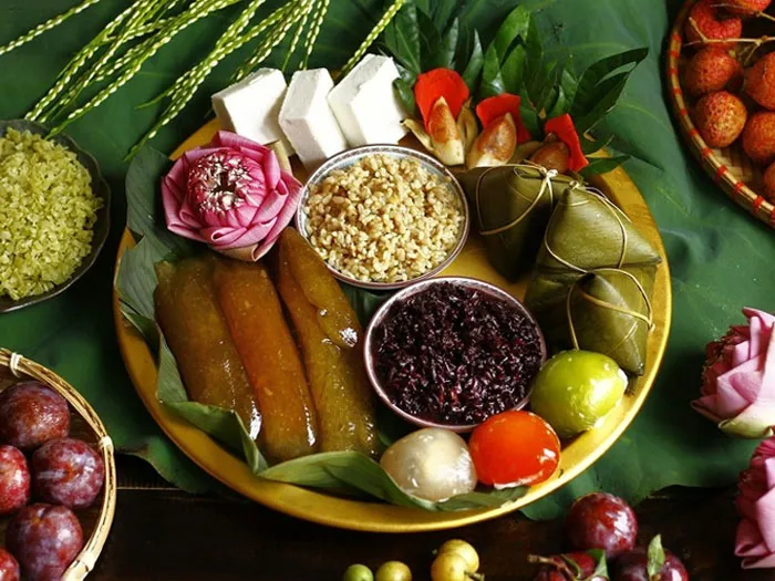 Các món ăn đặc trưng của phong tục Tết Đoan Ngọ ba miền Bắc, Trung, Nam