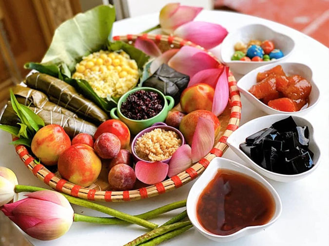 Mâm cúng Tết Đoan Ngọ mùng 5 tháng 5 được bày trí trang trọng và đẹp mắt