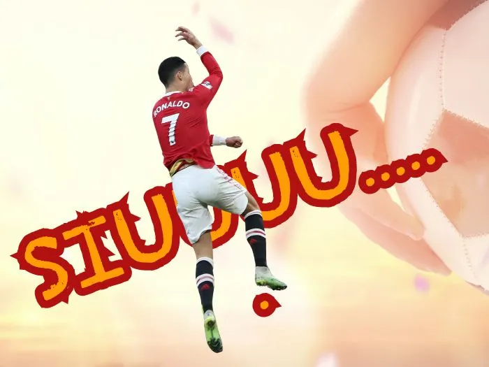 Màn ăn mừng "Siu" biểu tượng của Cristiano Ronaldo trên sân cỏ sau khi ghi bàn thắng
