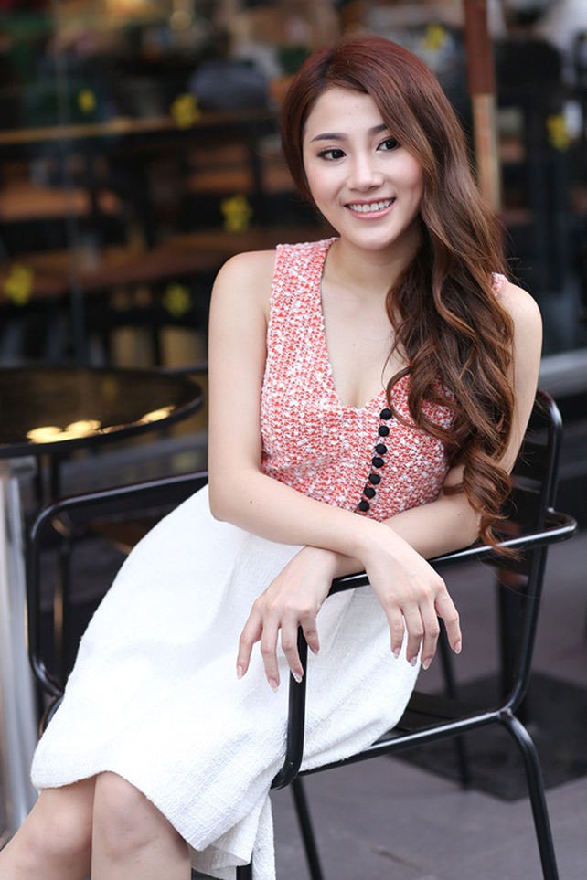 Tố Ny trẻ trung với phong cách trình diễn ấn tượng trên sân khấu