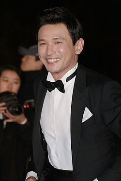 Chân dung Hwang Jung Min, nam diễn viên thực lực của màn ảnh rộng Hàn Quốc