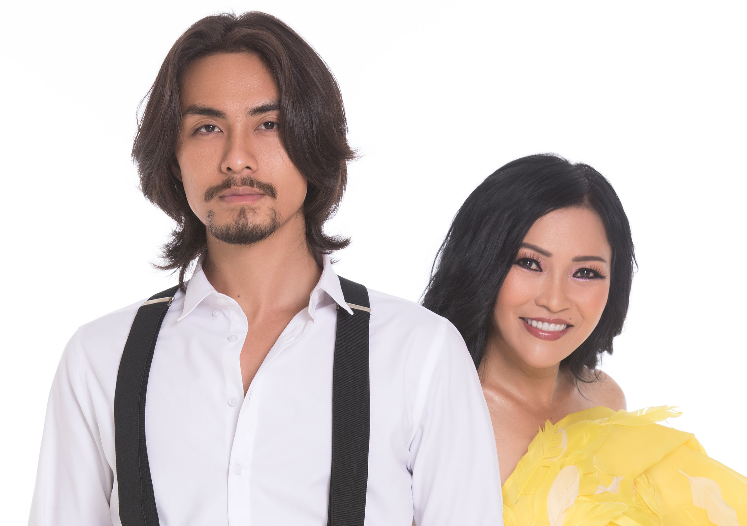 Doãn Chí Kiên với phong cách lịch lãm, thể hiện khí chất quý ông
