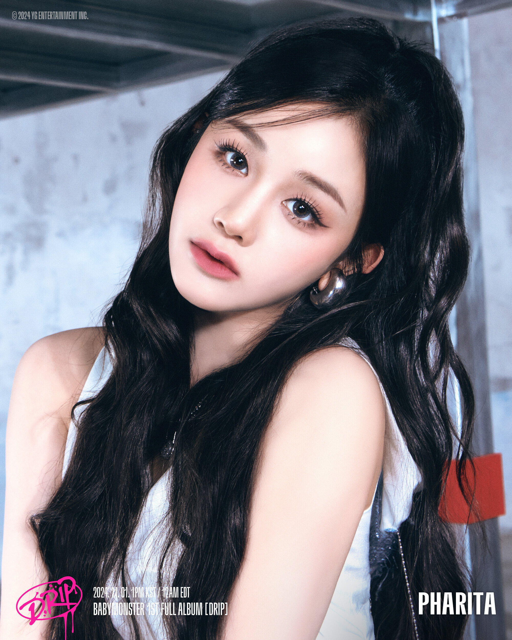 Pharita trong buổi chụp ảnh concept cho album đầu tiên của BABYMONSTER, thể hiện vẻ đẹp trong trẻo và thanh tú của một thần tượng K-Pop