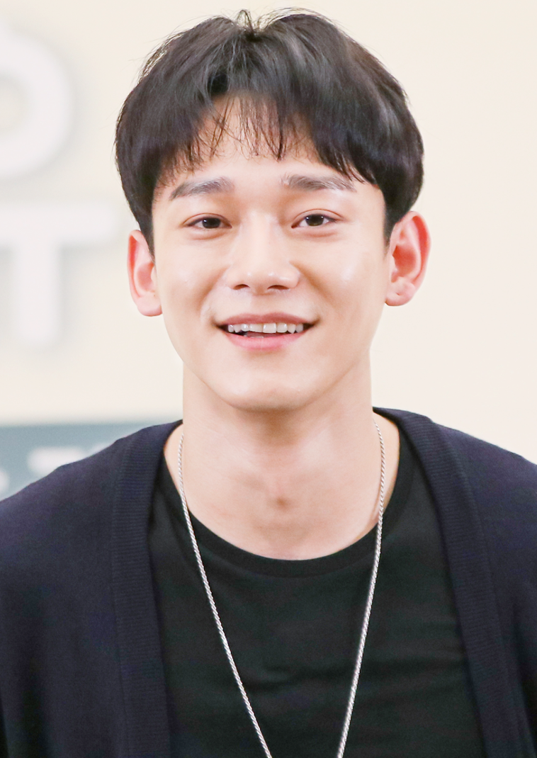 Chen EXO trong một sự kiện âm nhạc