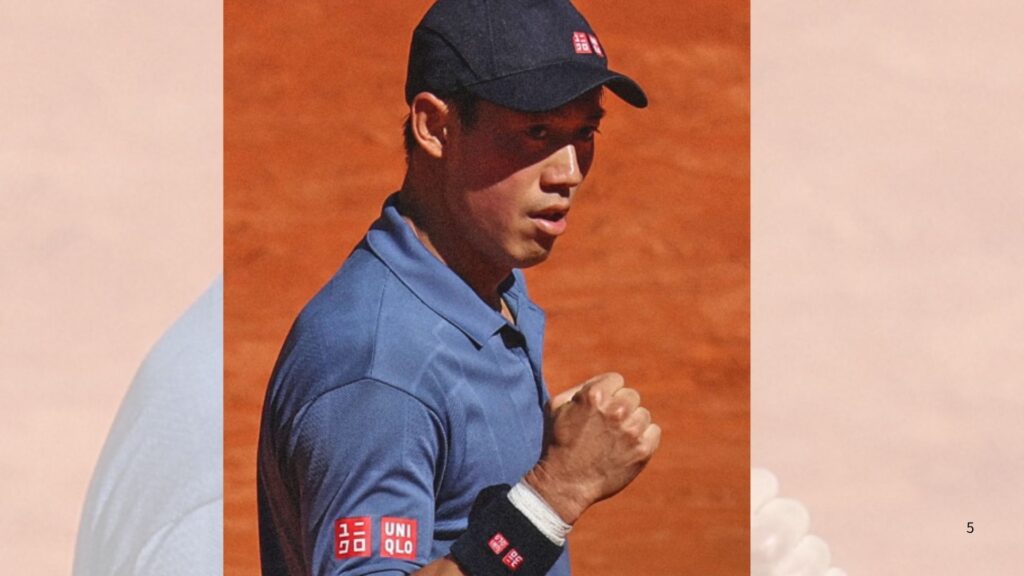 Kei Nishikori ăn mừng chiến thắng, khoảnh khắc đáng nhớ trong sự nghiệp quần vợt.