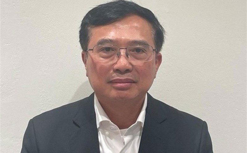Ông Hoàng Quốc Vượng trong một buổi làm việc, minh họa sự nghiệp của ông
