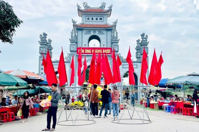 Văn khấn Ông Hoàng Mười Nghệ An tại đền
