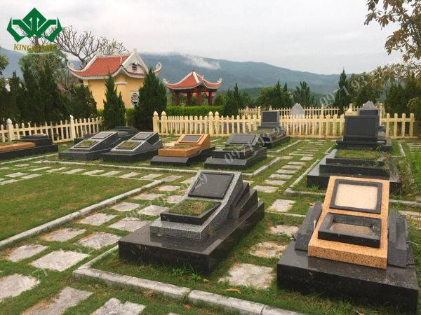 Bài văn khấn tạ mộ cuối năm để mời ông bà về ăn Tết