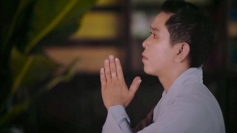 Cách hạ lễ khi đi chùa
