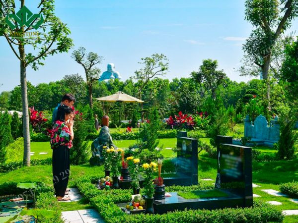 Cách sắm lễ cúng ngoài mộ, lễ tạ thần linh ngoài nghĩa trang