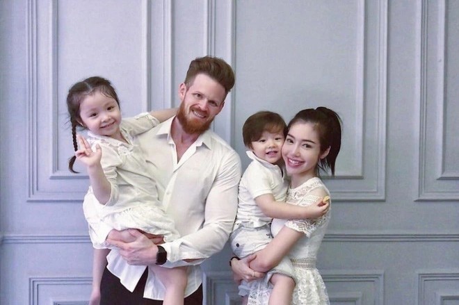Elly Trần rạng rỡ sau những biến cố cuộc sống