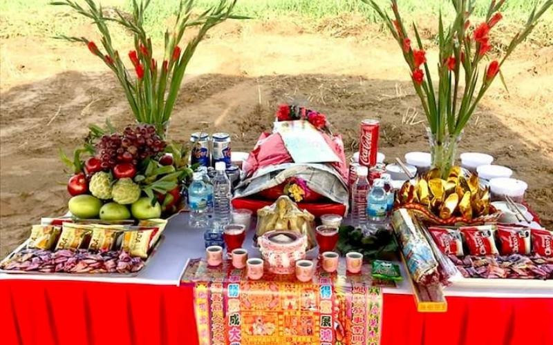 chuẩn bị mâm lễ vật văn khấn cúng động thổ