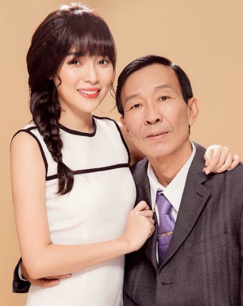Cao Thái Hà với tạo hình thanh lịch, thể hiện sự chuyên nghiệp của người làm nghệ thuật