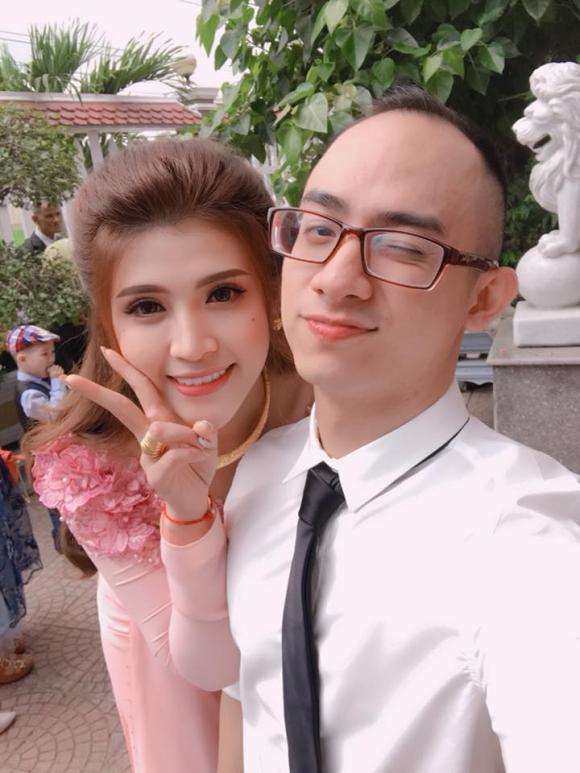 Tố Ny duyên dáng trong bộ áo cưới trắng