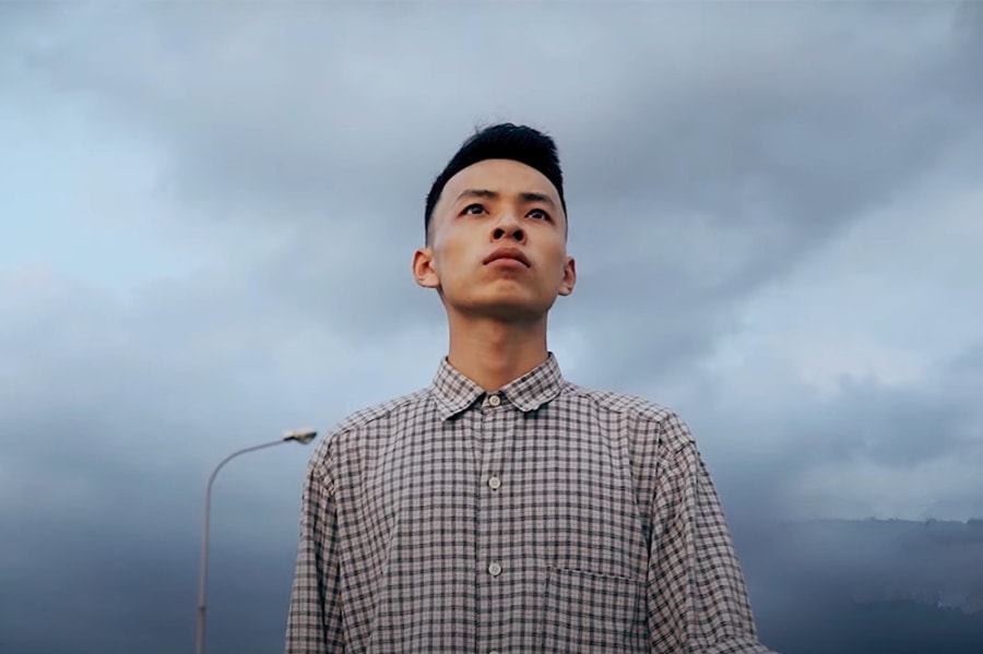 Rapper Nguyễn Minh Trí, tức Chú Nghi ECC, trình diễn trên sân khấu