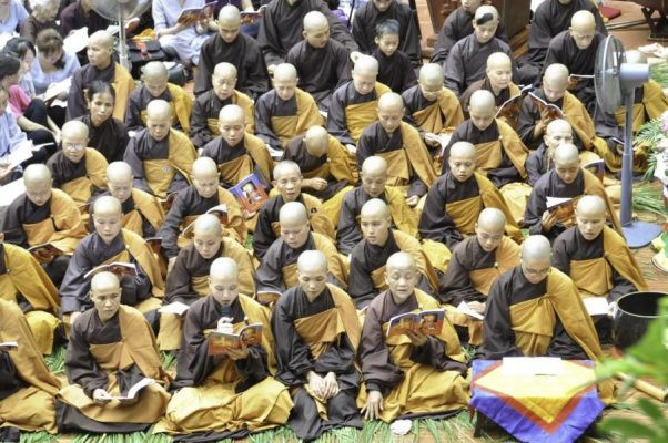 Hiểu rõ ý nghĩa tâm linh sâu sắc của lễ văn khấn vong linh thai nhi qua hình ảnh