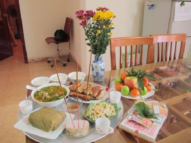 Hình ảnh mâm lễ vật cúng tạ bán nhà chuẩn bị chu đáo