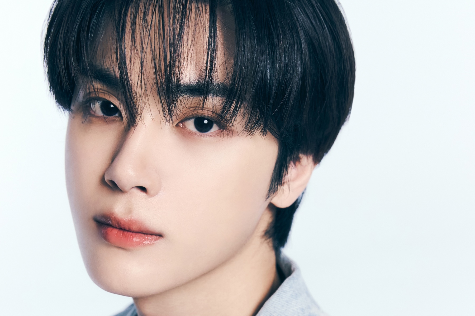 Ju Hak Nyeon chụp ảnh concept chính thức với phong thái cuốn hút