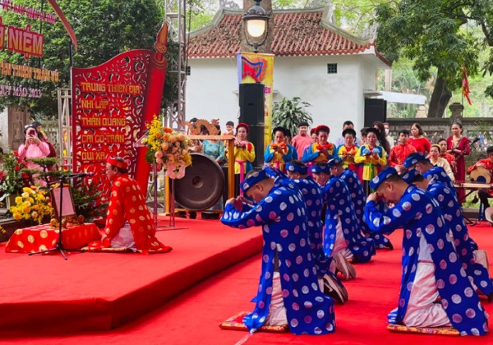Lễ hội truyền thống tại Đền Quán Thánh, thu hút đông đảo du khách