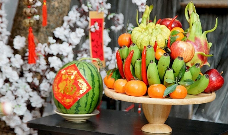 Mâm cúng hóa vàng tiễn ông bà gia tiên quan trọng sau Tết Nguyên Đán