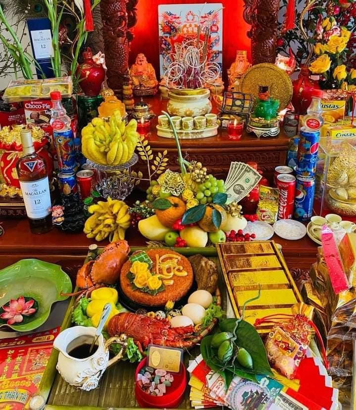 Mâm cúng vía Thần Tài đầy đủ lễ vật cho nghi lễ năm 2023