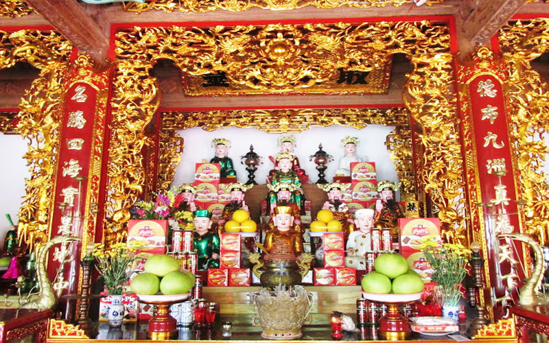 Nghi thức văn khấn chùa Tam Tòa Thánh Mẫu theo truyền thống tâm linh Việt