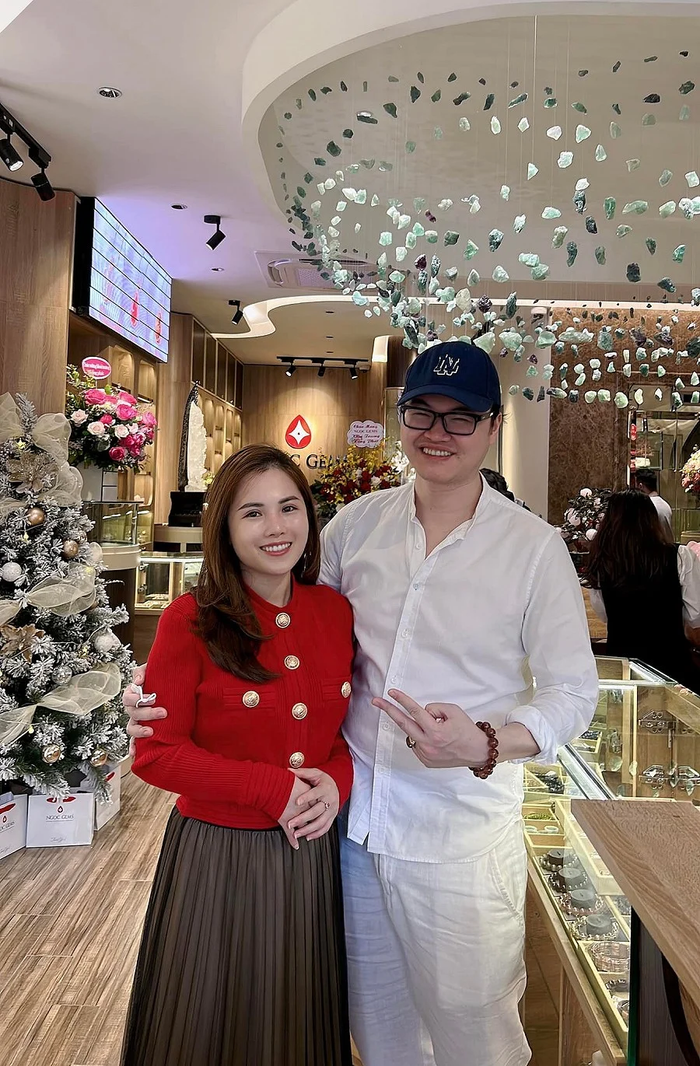 Tấm Thiên An trong một buổi chia sẻ về phong thủy