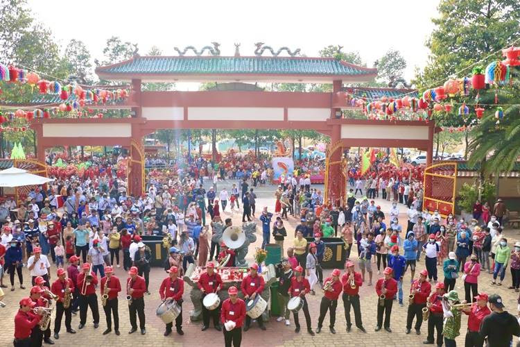 Văn khấn Thiên Hậu Thánh Mẫu trang trọng và lễ vật cúng tại chùa Bà