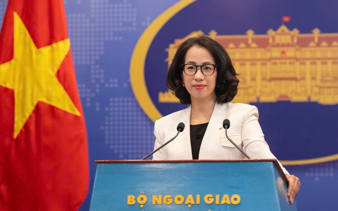 Phạm Thu Hằng tham dự một sự kiện ngoại giao