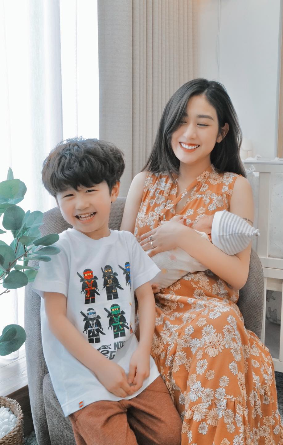 Trang Lou với phong cách trẻ trung, năng động và gu thời trang đời thường