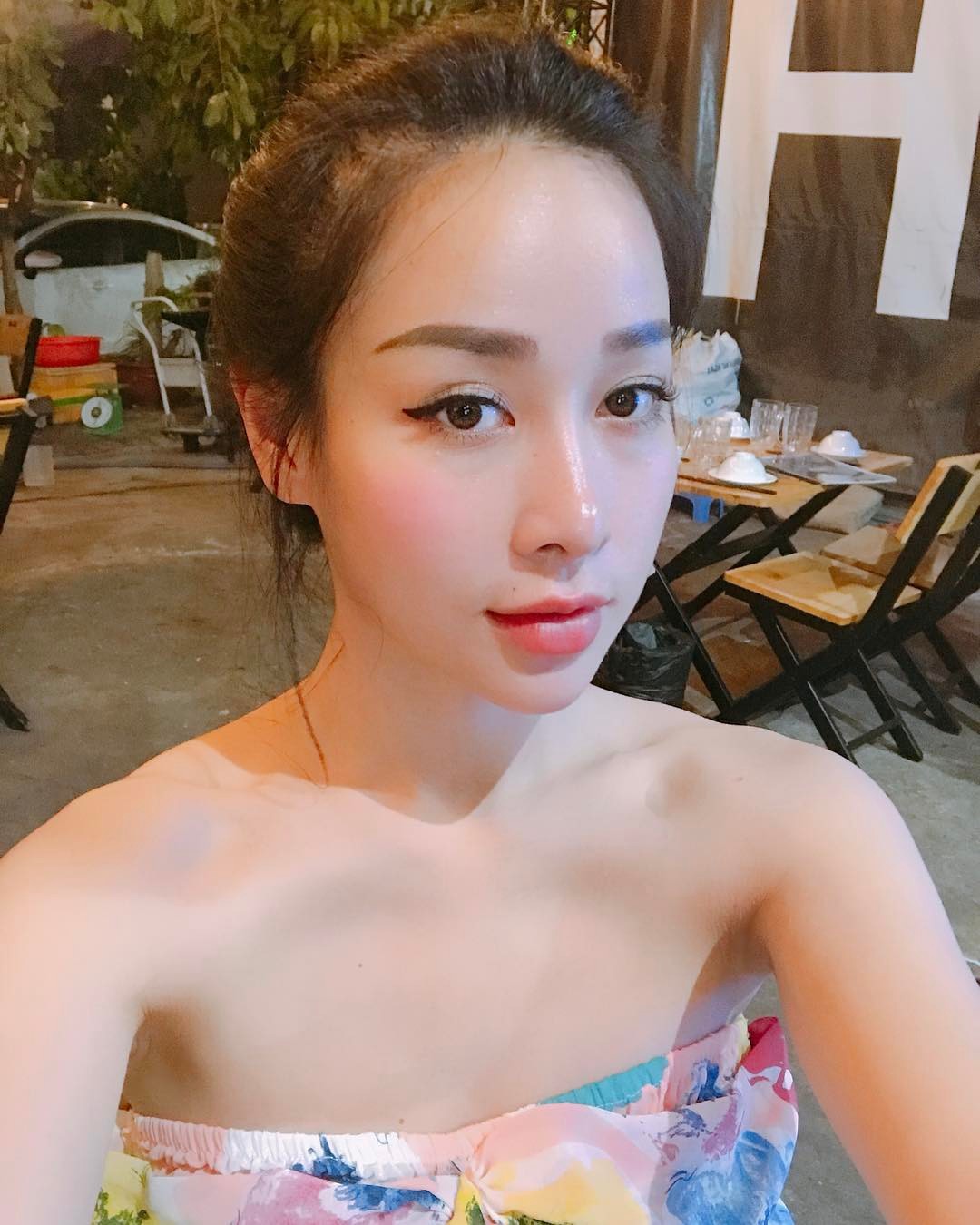 Helen Thanh Thảo với phong thái tự tin và quyến rũ