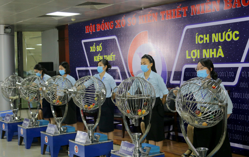 Quy trình quay thưởng Xổ số Miền Bắc với các lồng cầu đang vận hành công khai