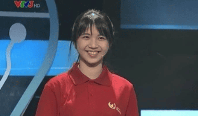 Phạm Tường Lan Thy tươi tắn rạng rỡ