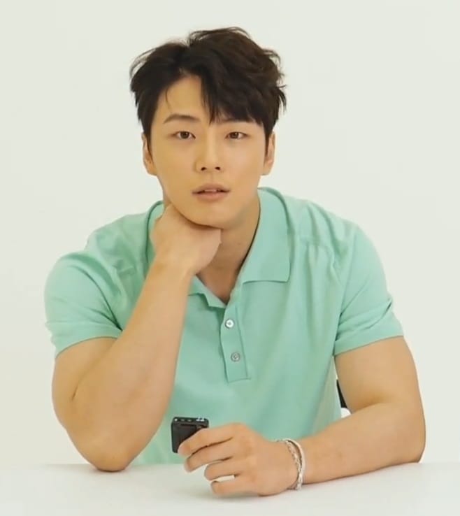 Nam diễn viên Yoon Shi Yoon điển trai thời kỳ đầu sự nghiệp