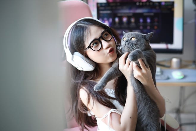 Hường Lulii trên sóng livestream