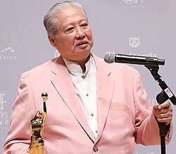 Hồng Kim Bảo xuất hiện trước công chúng với vẻ ngoài khỏe khoắn