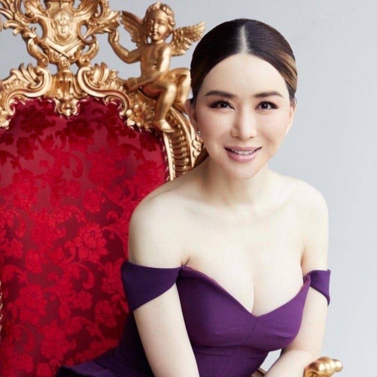 Anne Jakkaphong Jakrajutatip rạng rỡ với vẻ đẹp chuyển giới