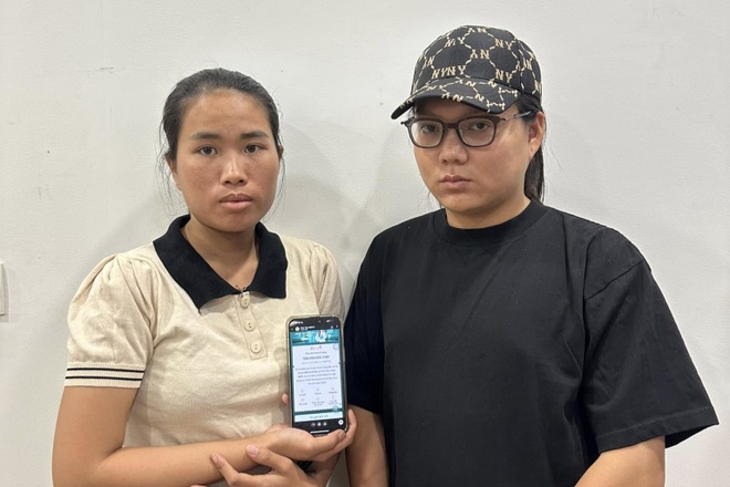 Tiktoker Phạm Thoại với phong cách giả gái livestream độc đáo