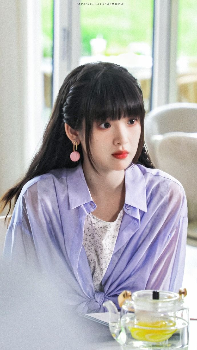 Trương Miểu Di với vẻ đẹp tự nhiên và phong cách nhẹ nhàng