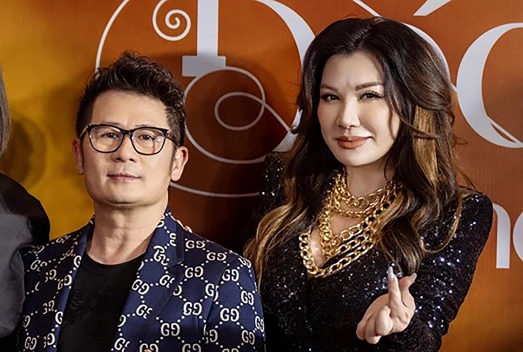 Trizzie Phương Trinh và Bằng Kiều hạnh phúc bên các con