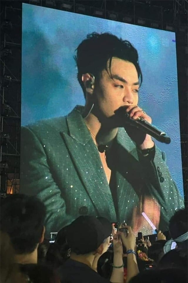 Rapper Negav điển trai tại King of Rap